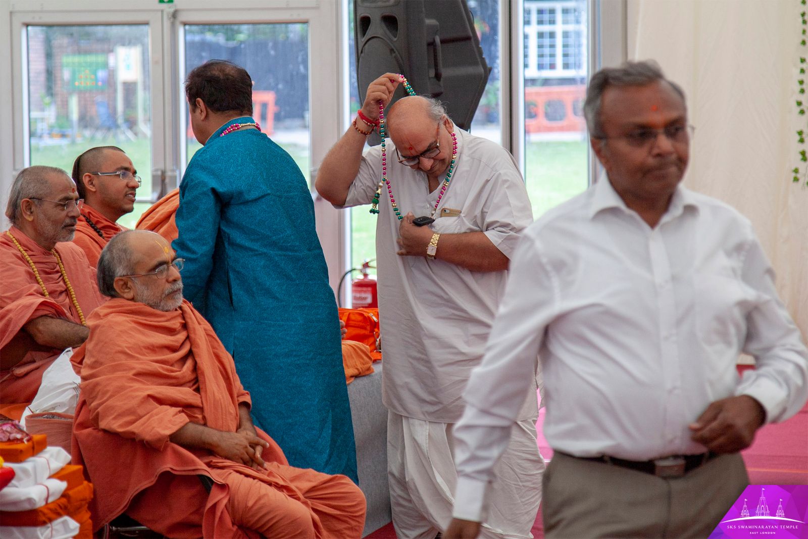 ©1987-2017 SKS Swaminarayan Temple East London